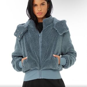 Beautiful Gray Blue ALO Yoga Sherpa Jacket